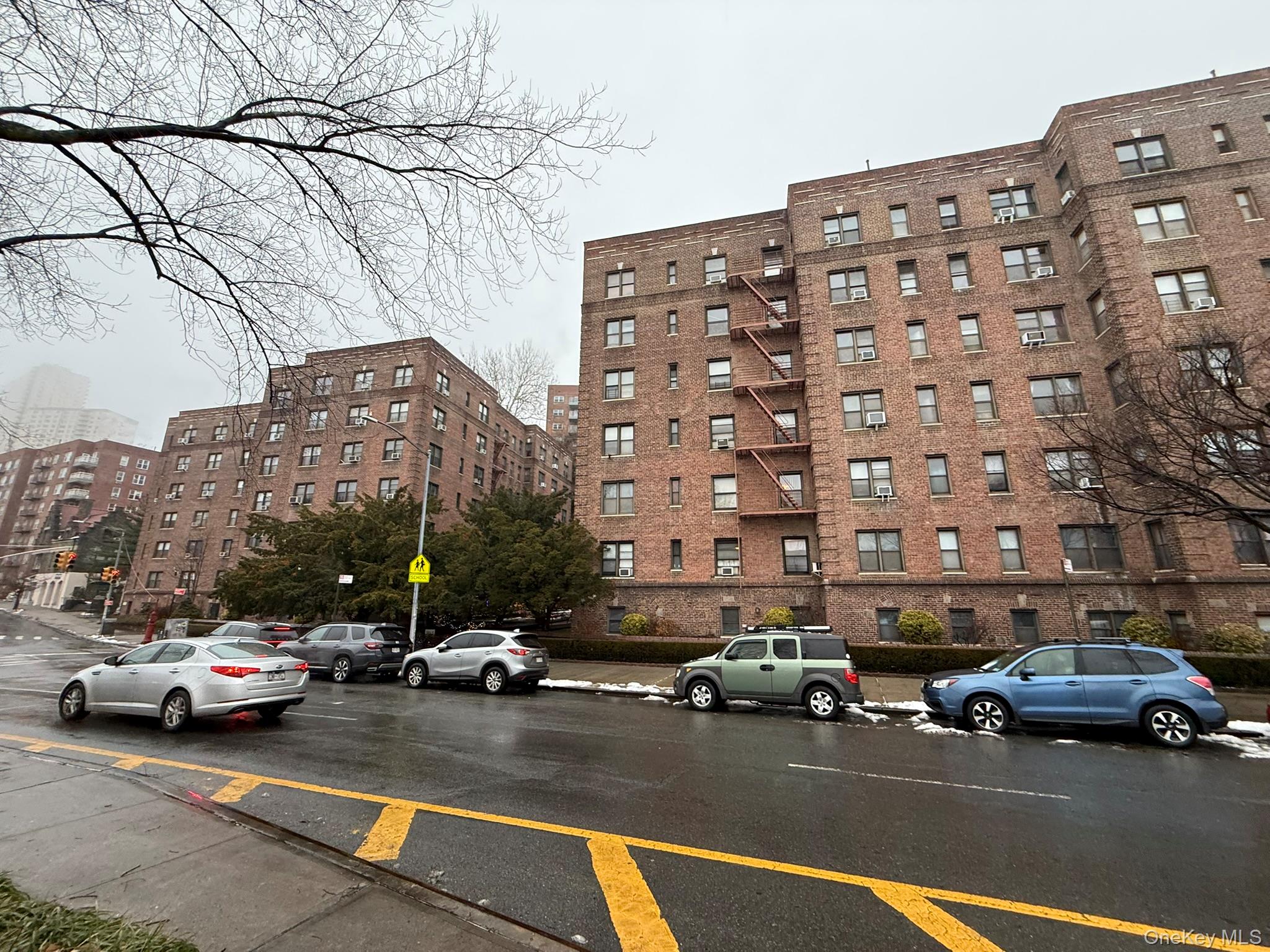 3015 Riverdale Avenue 5A Property Photo 1