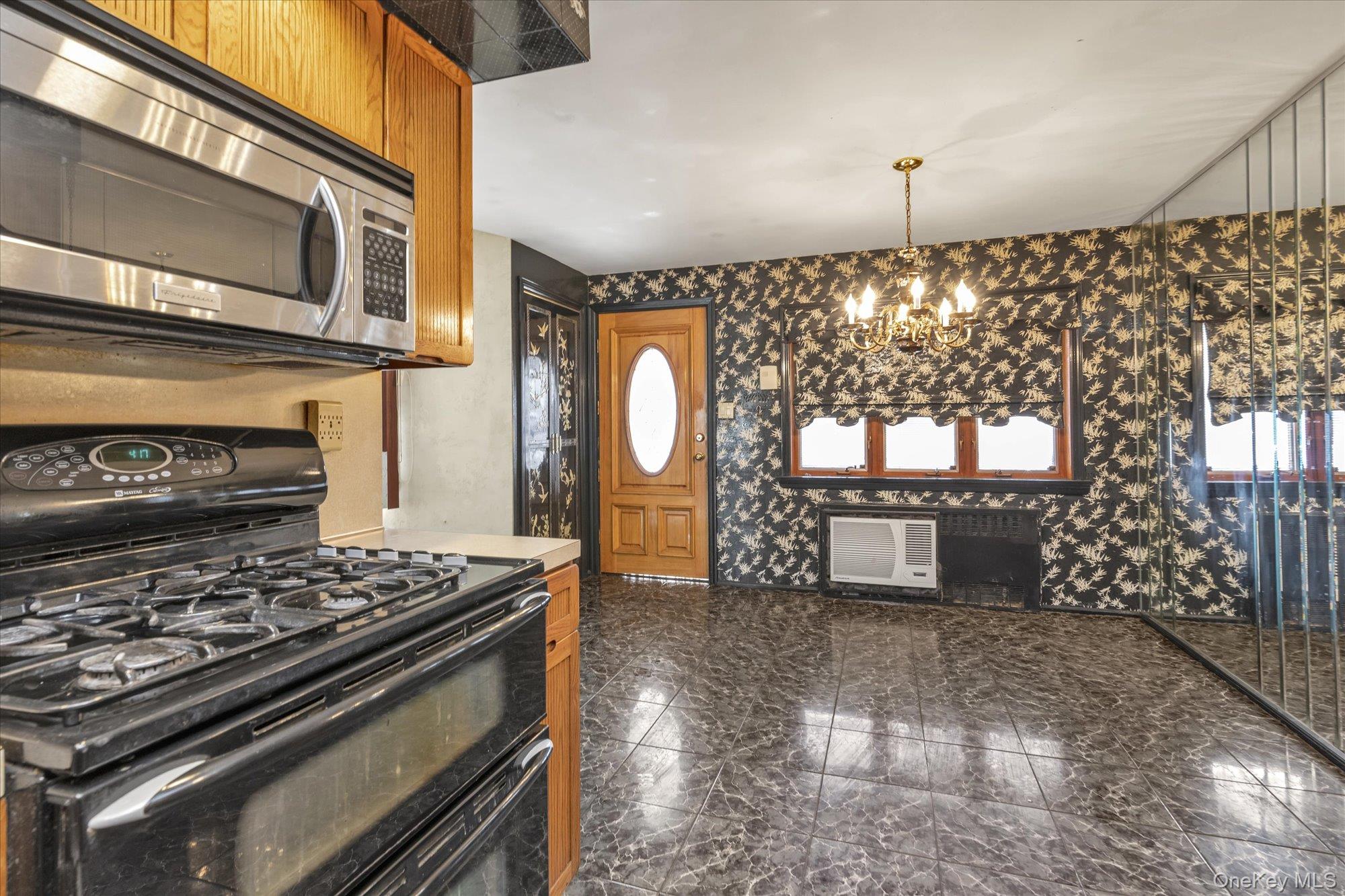 621 Avenue Y Property Photo 4