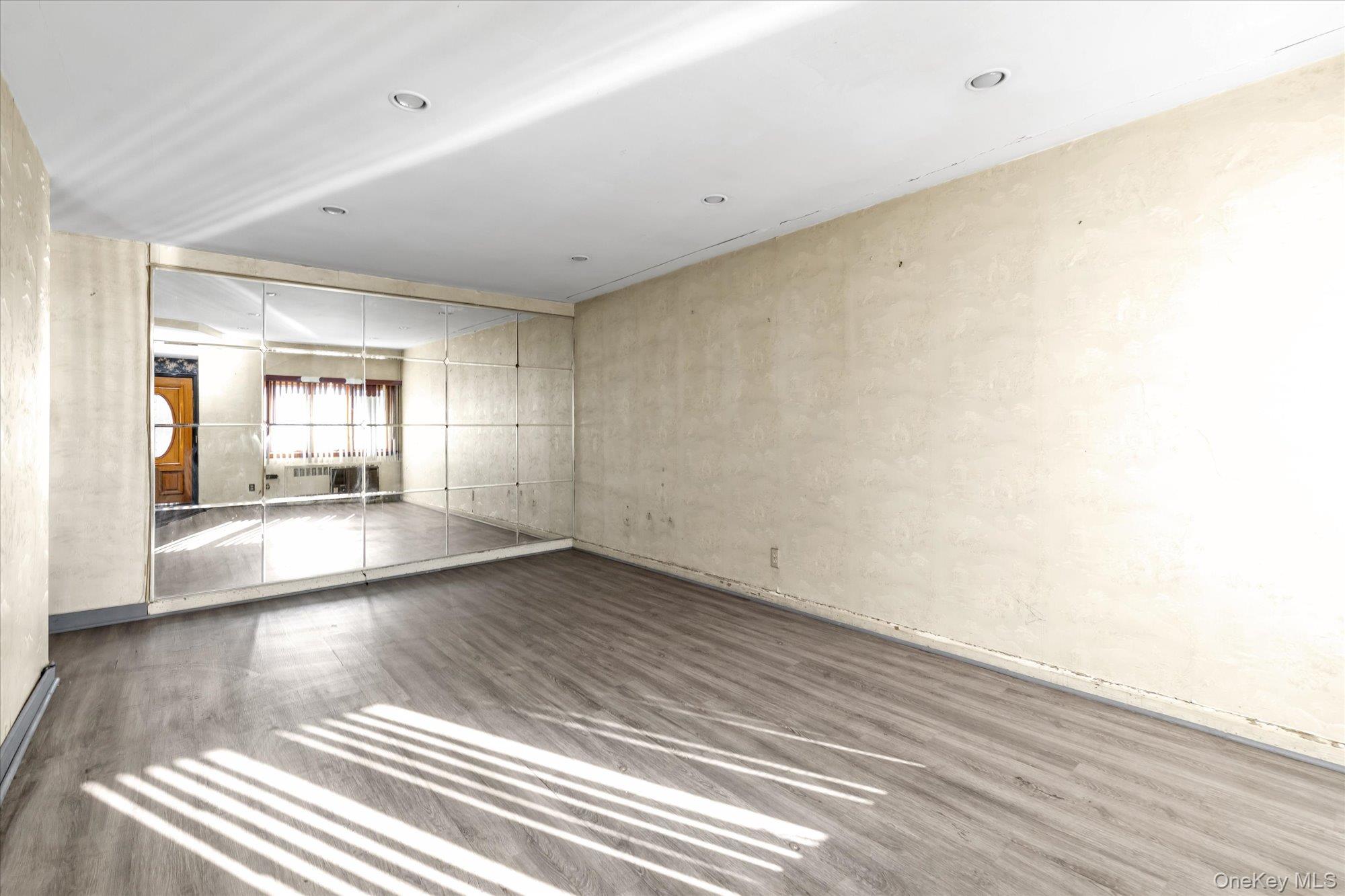 621 Avenue Y Property Photo 6
