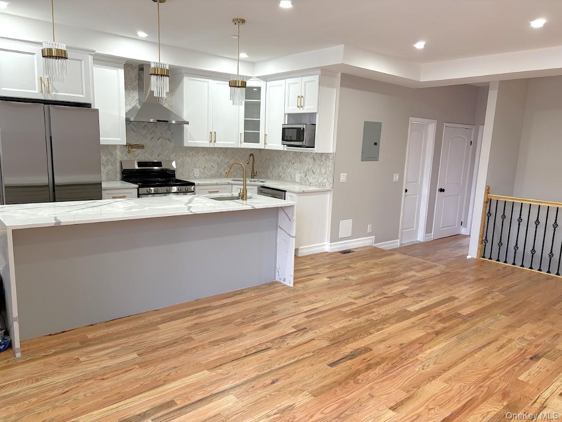 26 E 55th Street Property Photo 4