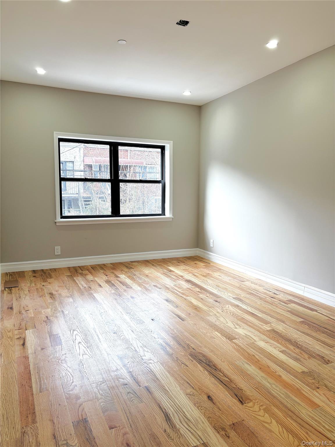 26 E 55th Street Property Photo 6