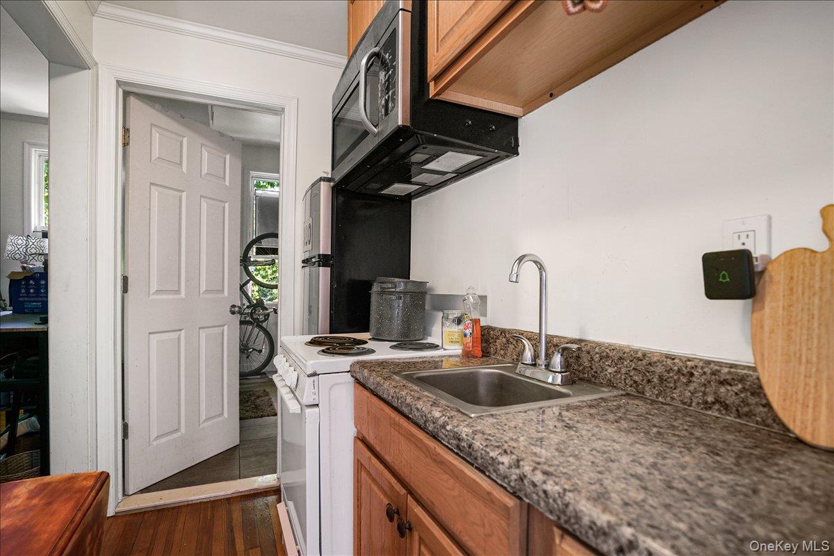 132 Main Street Property Photo 28