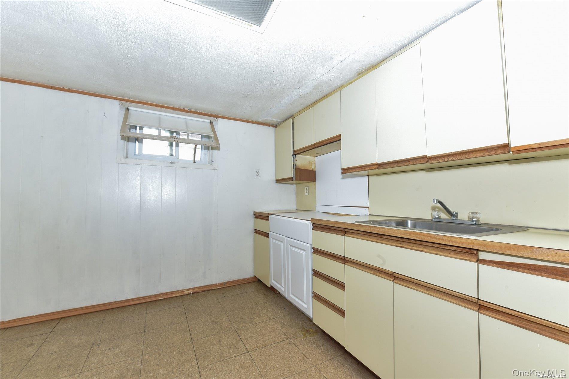 115-51 115th Street Property Photo 29