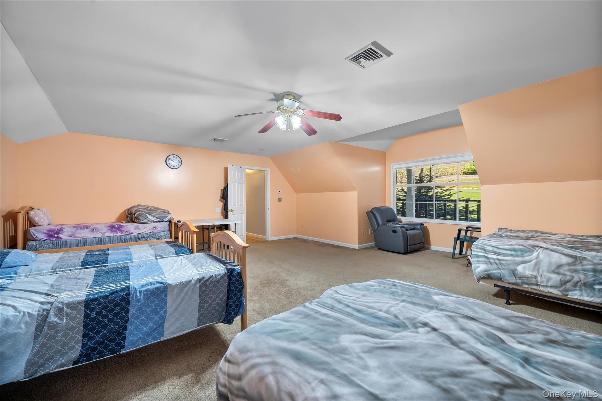 12 Damian Court Property Photo 23