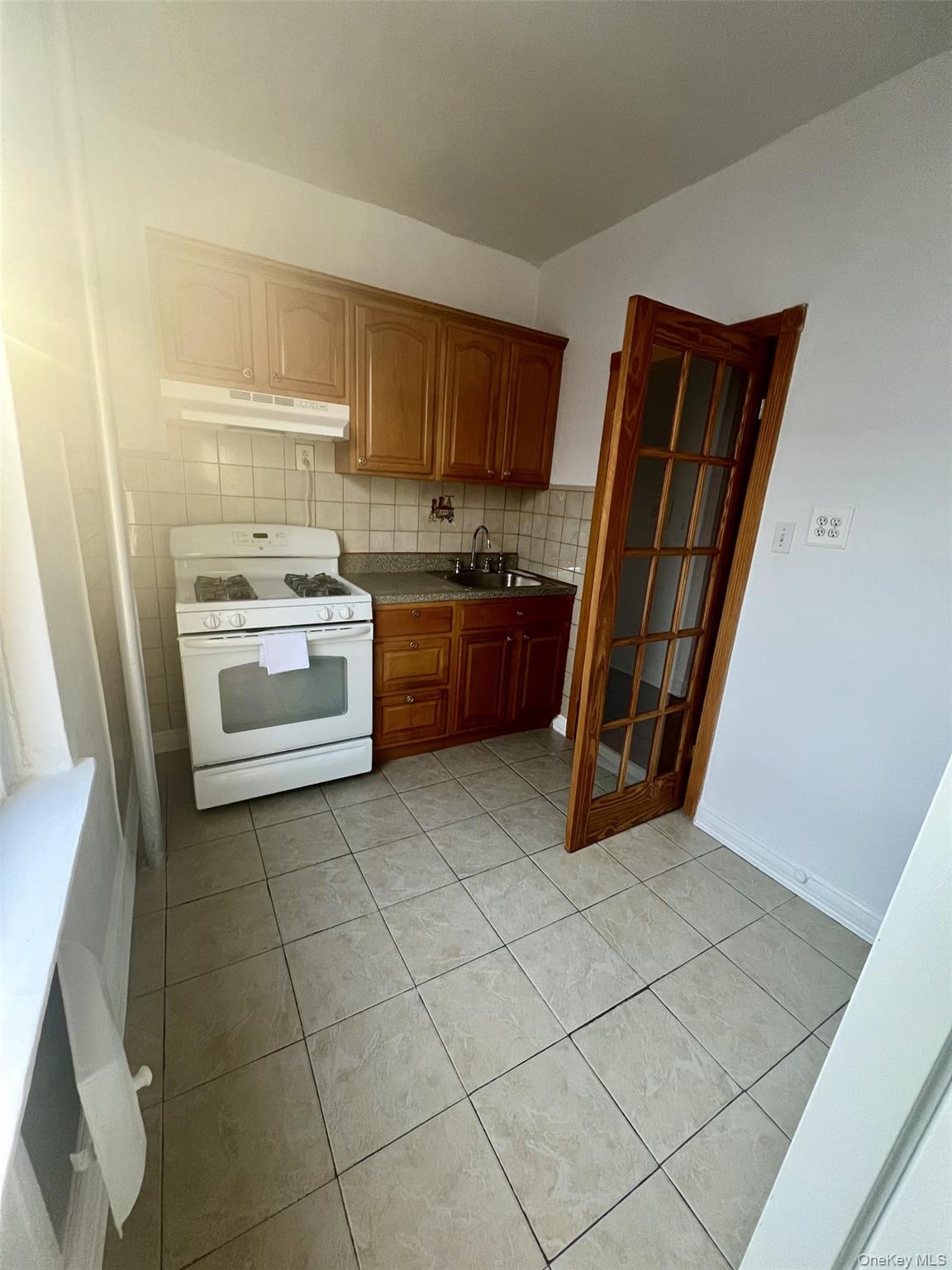 2186 Cruger Avenue 5k Property Photo 8
