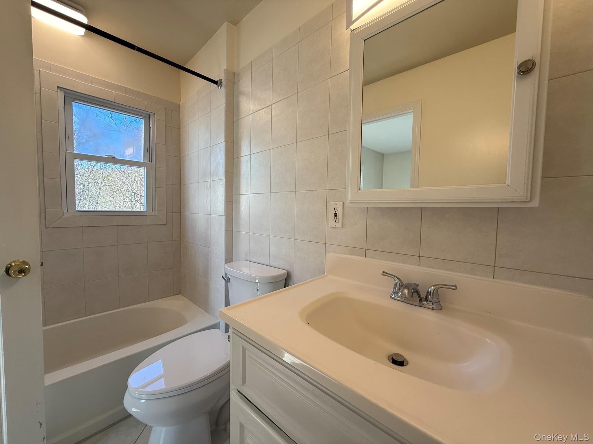 51 Schneider Avenue 2a Property Photo 19