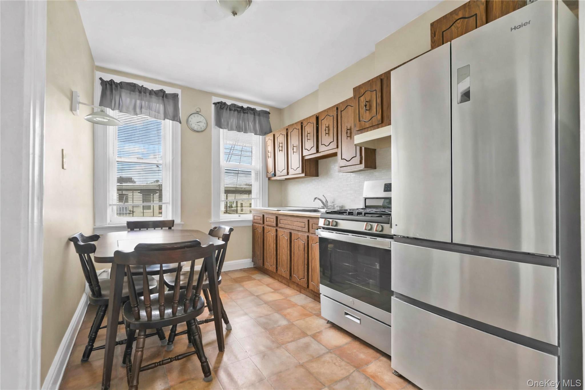 6340 Fresh Pond Road Property Photo 3