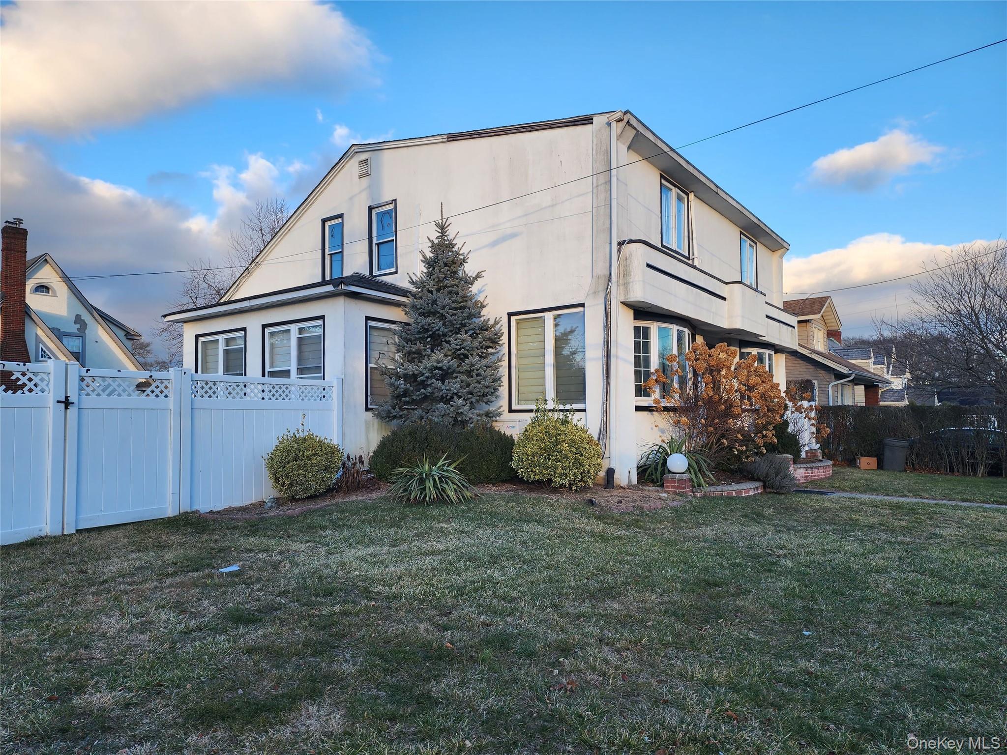 883 Mckenna Avenue Property Photo 4