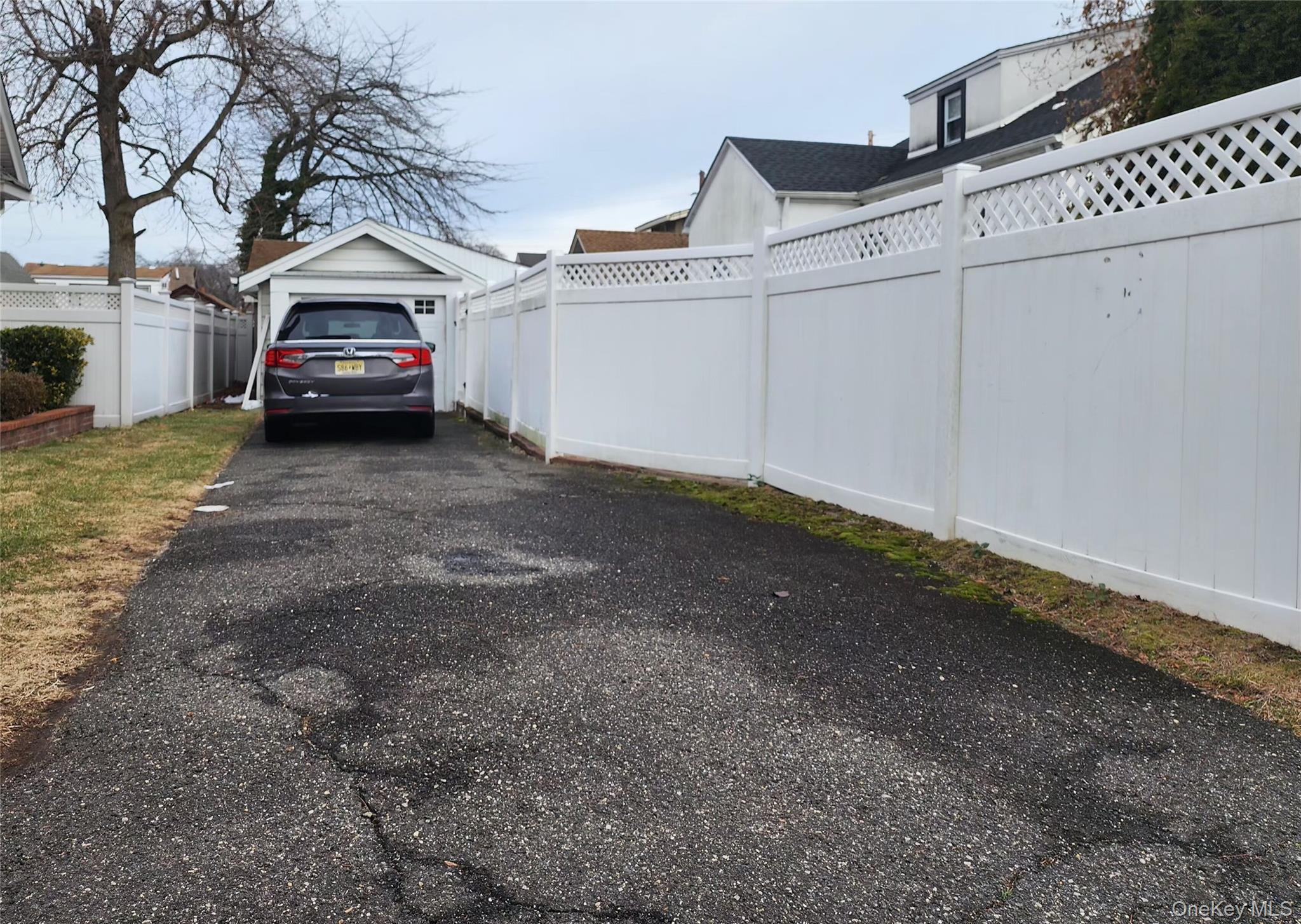 883 Mckenna Avenue Property Photo 27