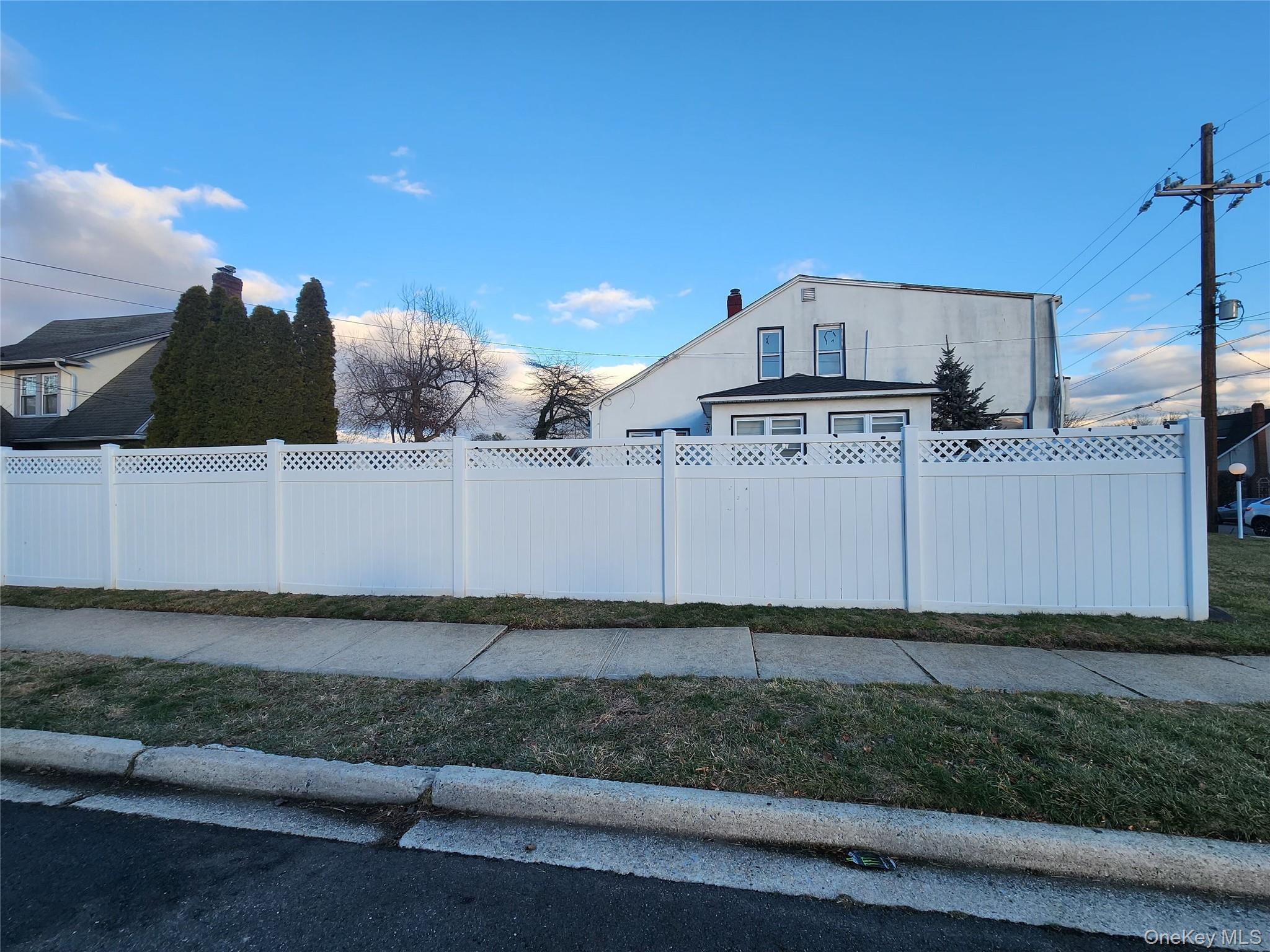 883 Mckenna Avenue Property Photo 29