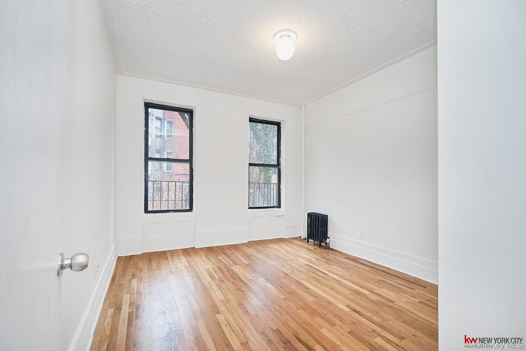 1037 College Avenue Property Photo 14