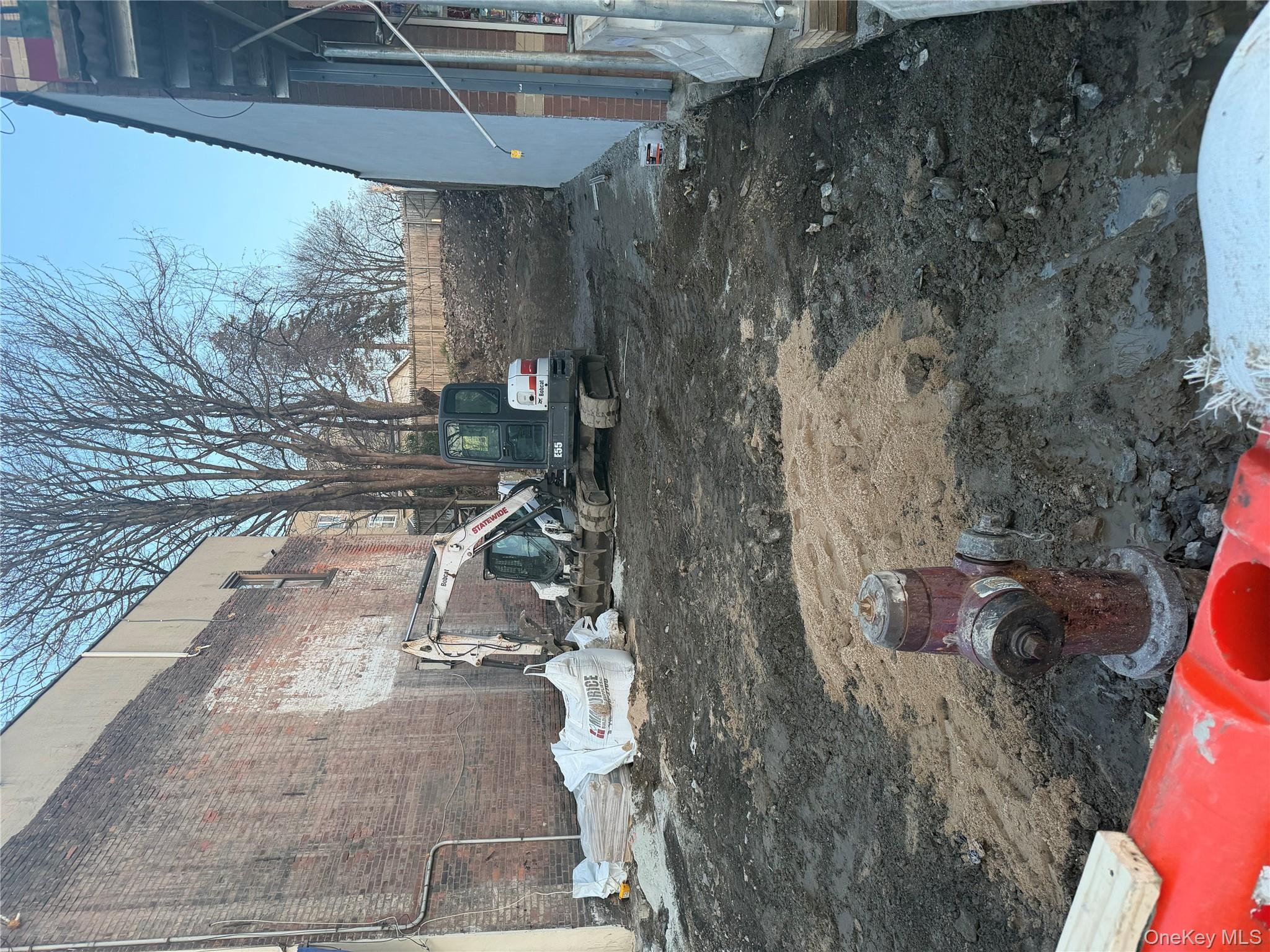 4740 White Plains Road Property Photo 2