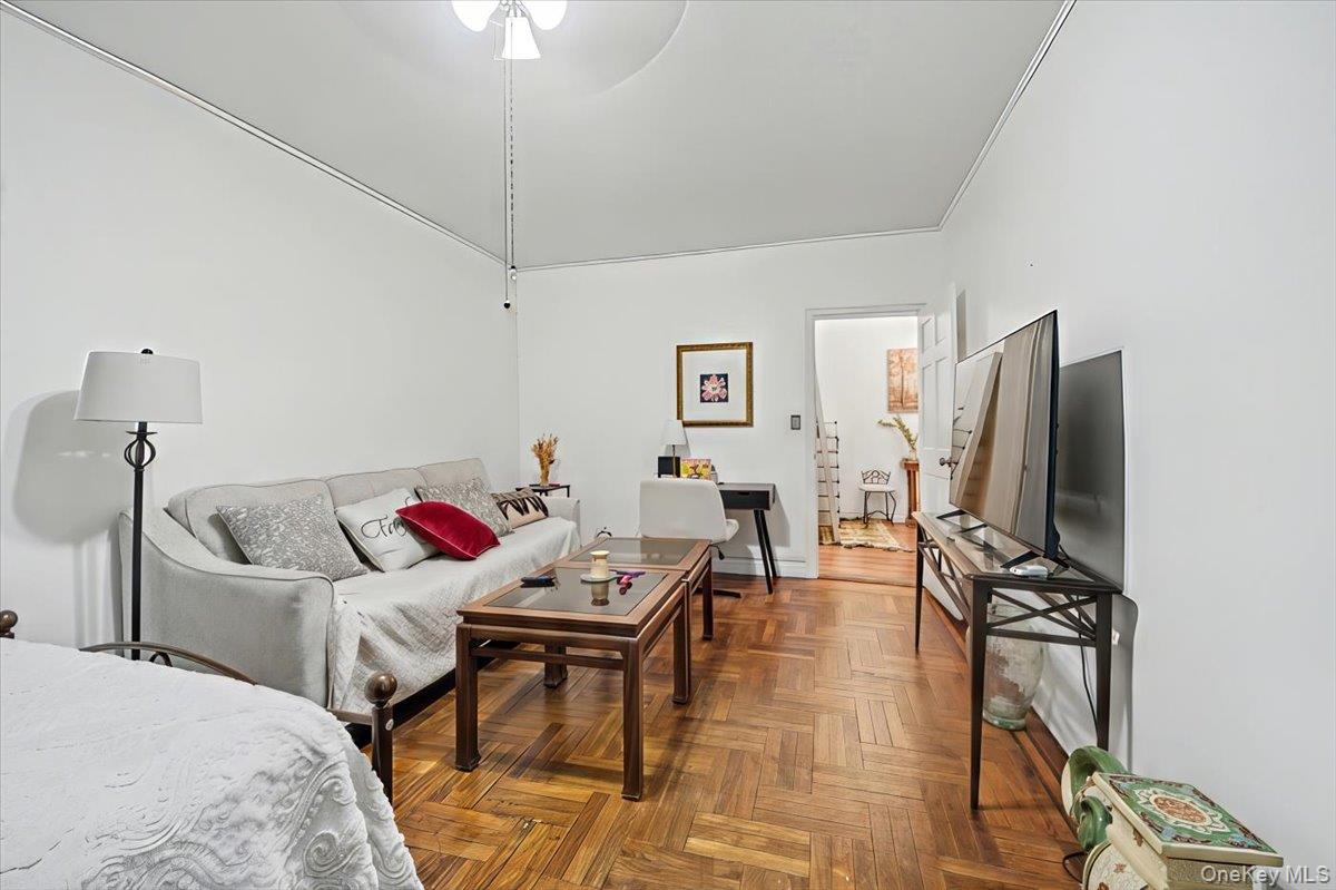 1045 Anderson Avenue 3d Property Photo 5