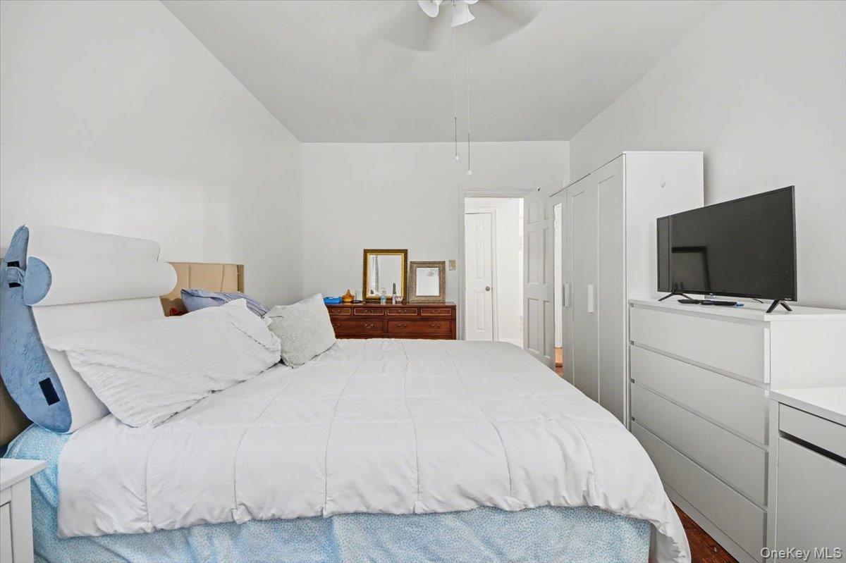 1045 Anderson Avenue 3d Property Photo 10