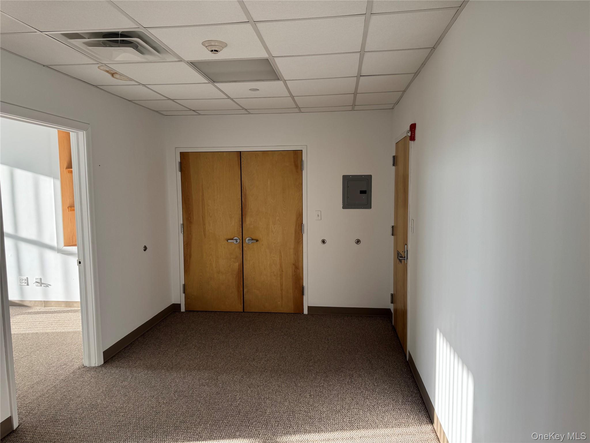 18 E Sunrise Highway Property Photo 3
