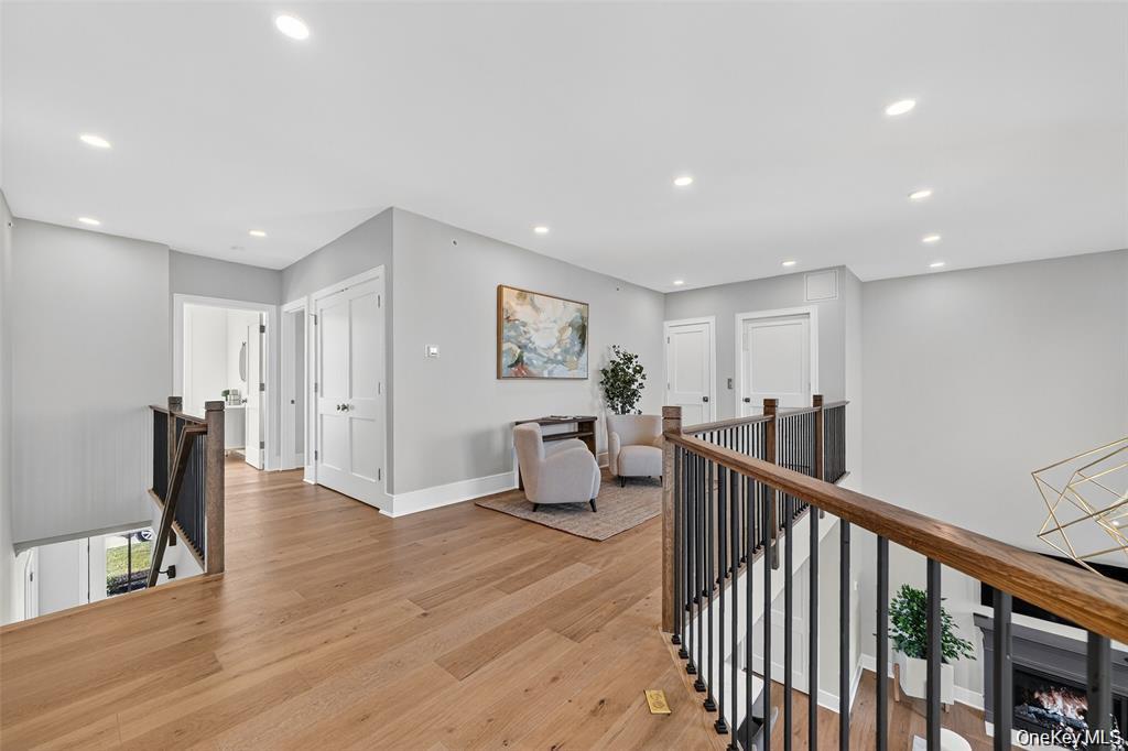1820 Soundview Court Property Photo 19