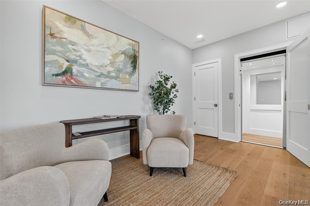 1820 Soundview Court Property Photo 20