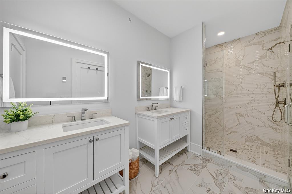 1820 Soundview Court Property Photo 24