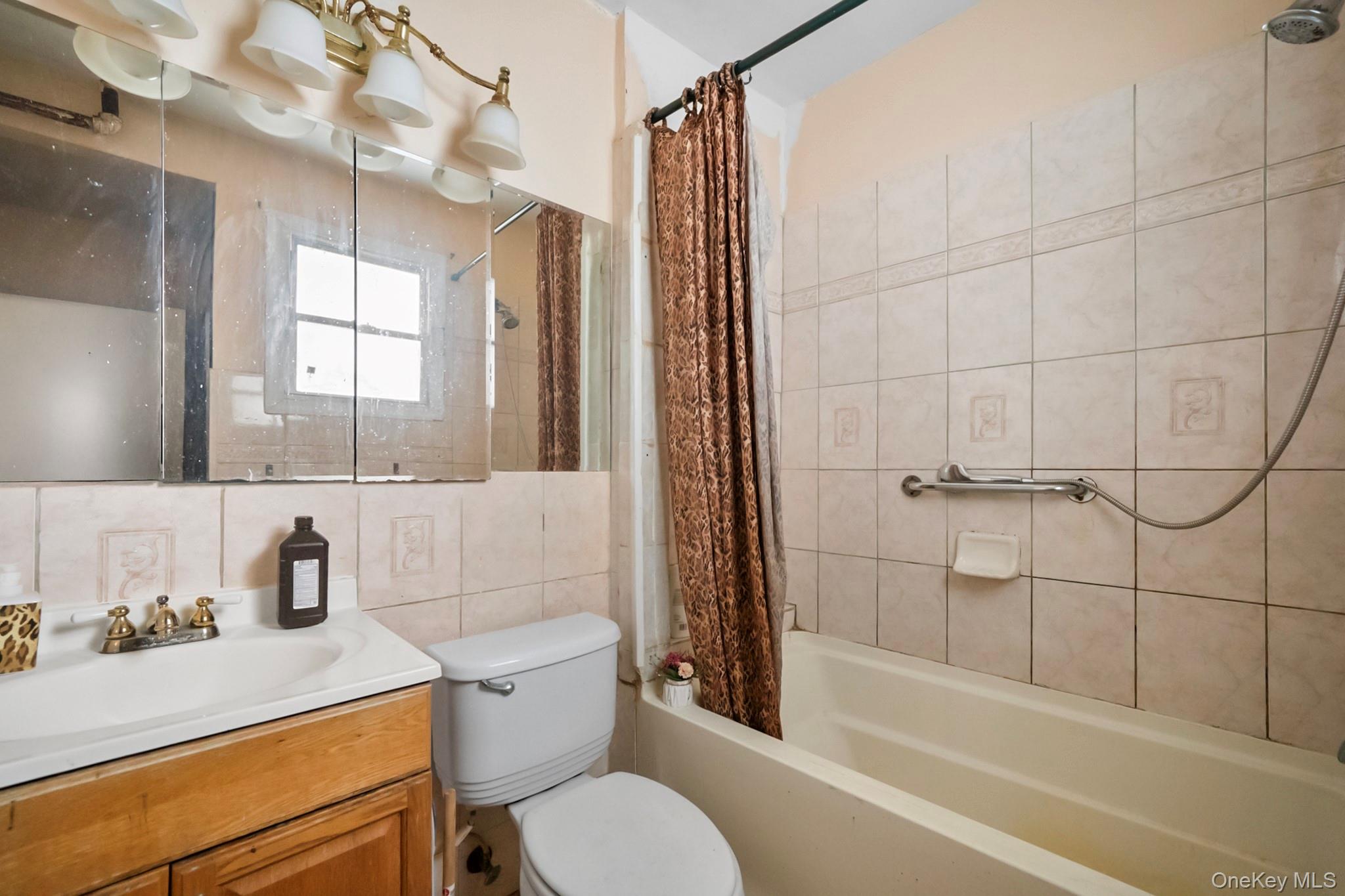 8911 Avenue M Property Photo 9