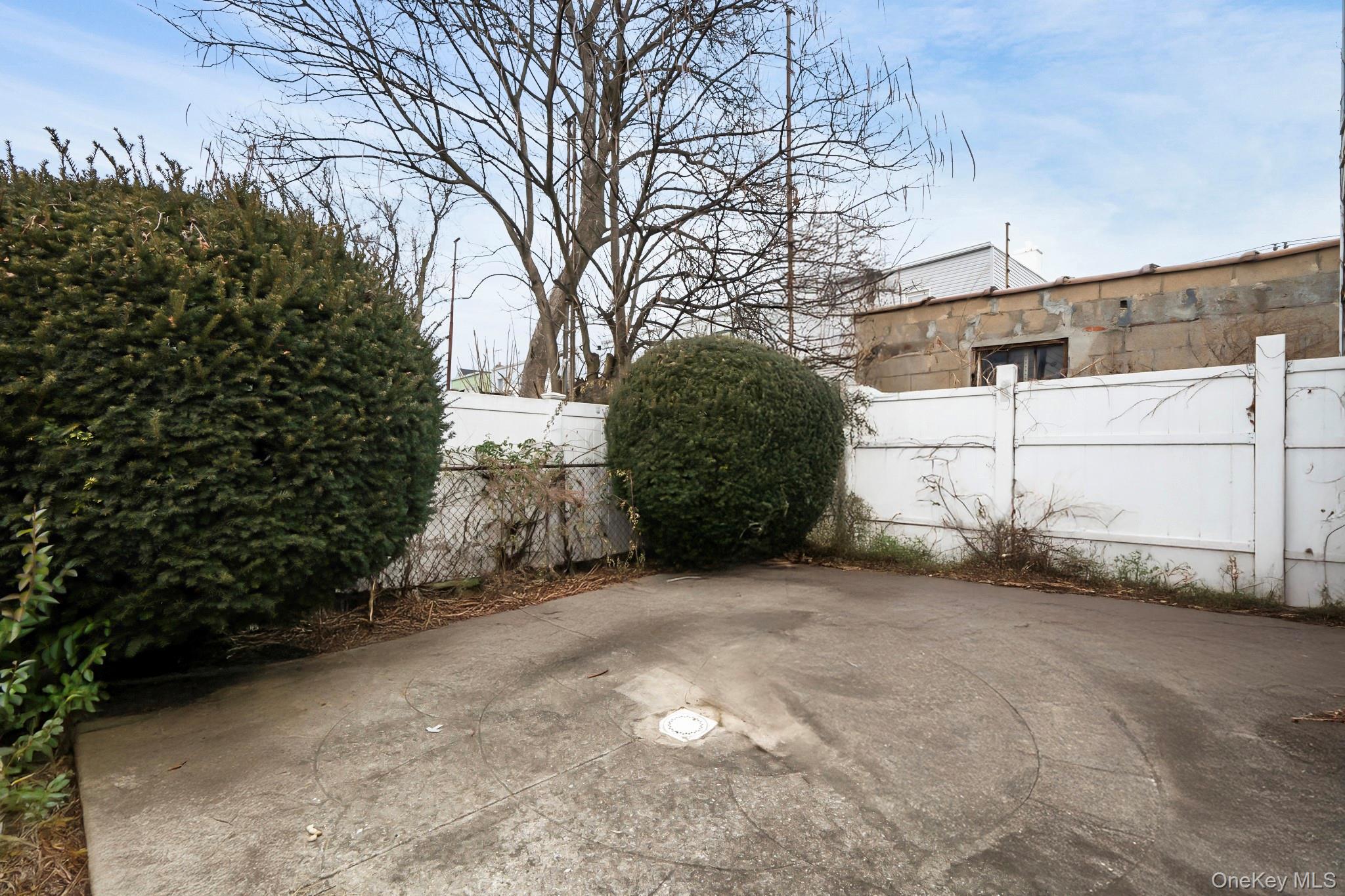 8911 Avenue M Property Photo 13