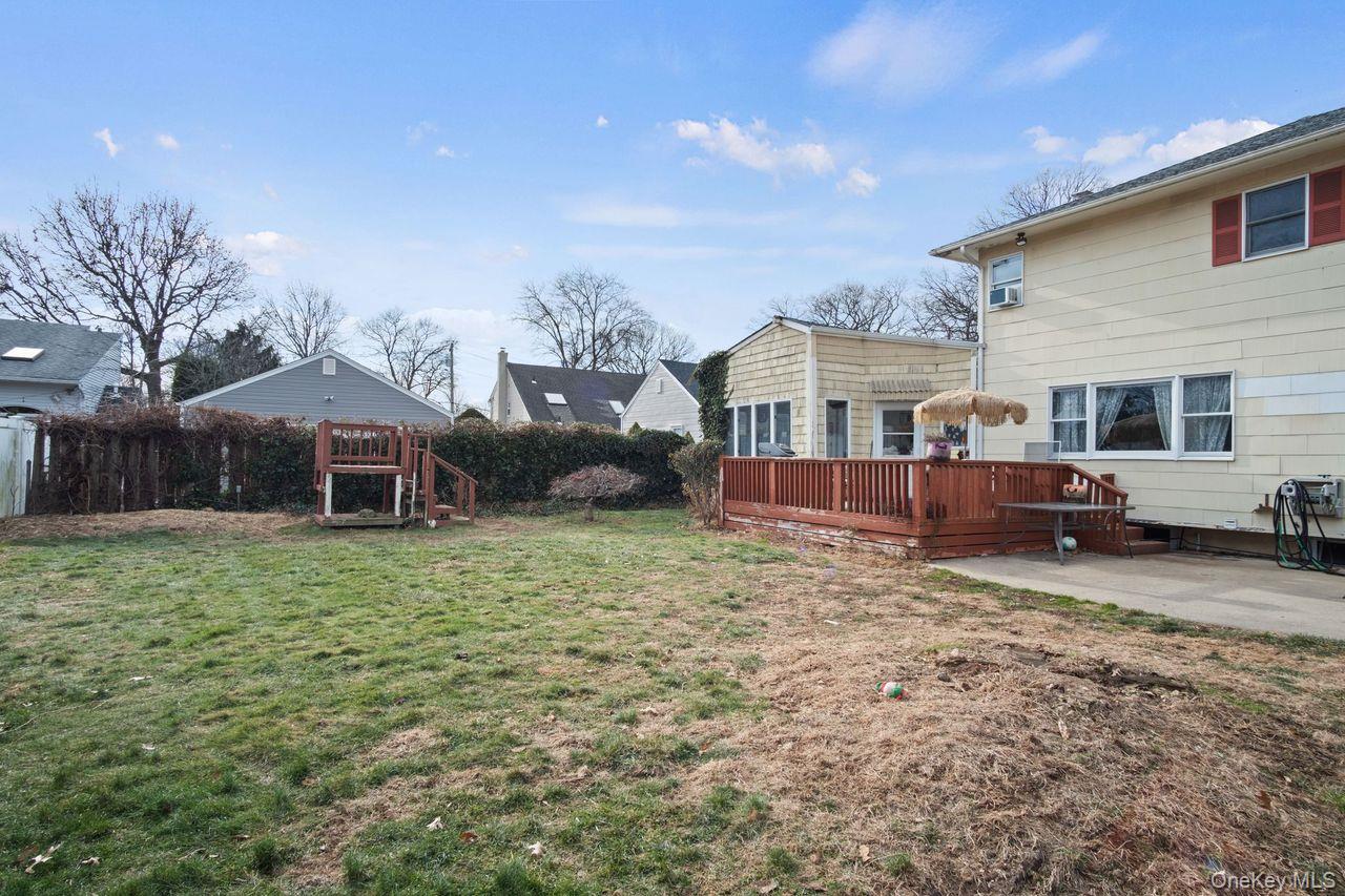 1111 Hempstead Avenue Property Photo 21