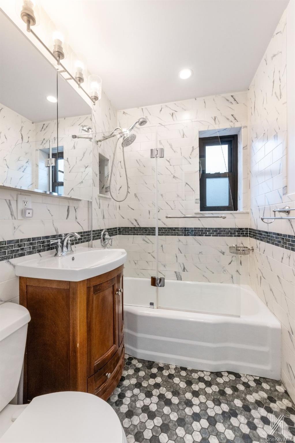34-10 94th Street 6g Property Photo 17