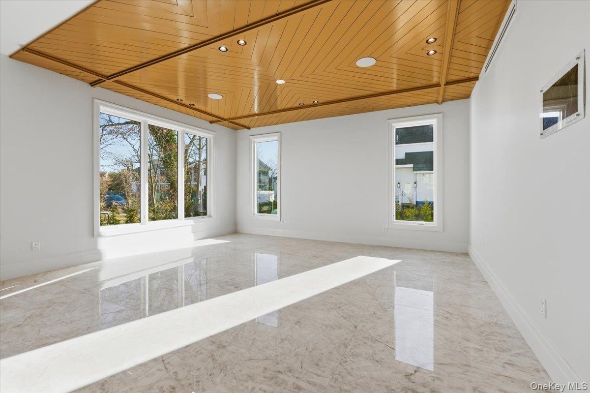 132 Park Street Property Photo 21