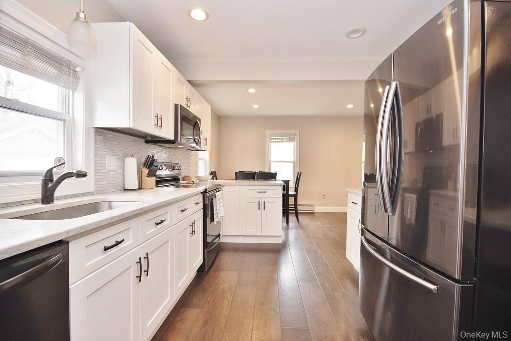 54 Midway Avenue Property Photo 1