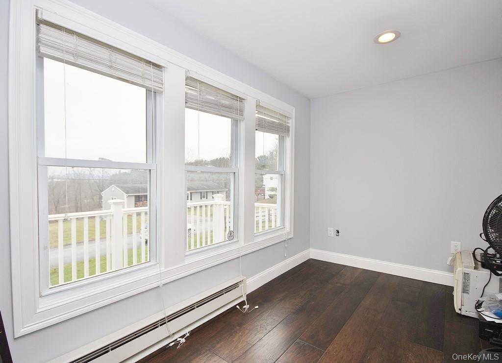 54 Midway Avenue Property Photo 7