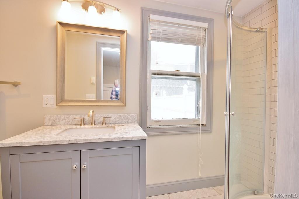 54 Midway Avenue Property Photo 13