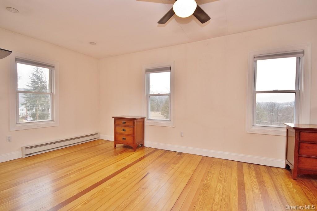 54 Midway Avenue Property Photo 15