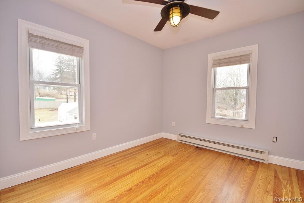54 Midway Avenue Property Photo 20