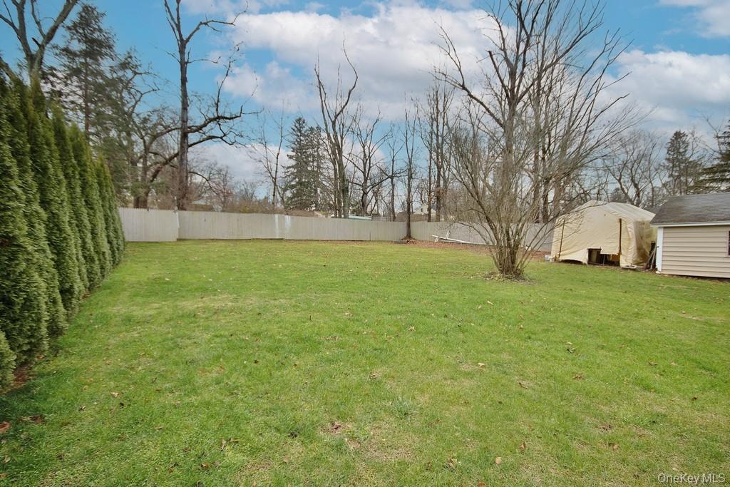 54 Midway Avenue Property Photo 23