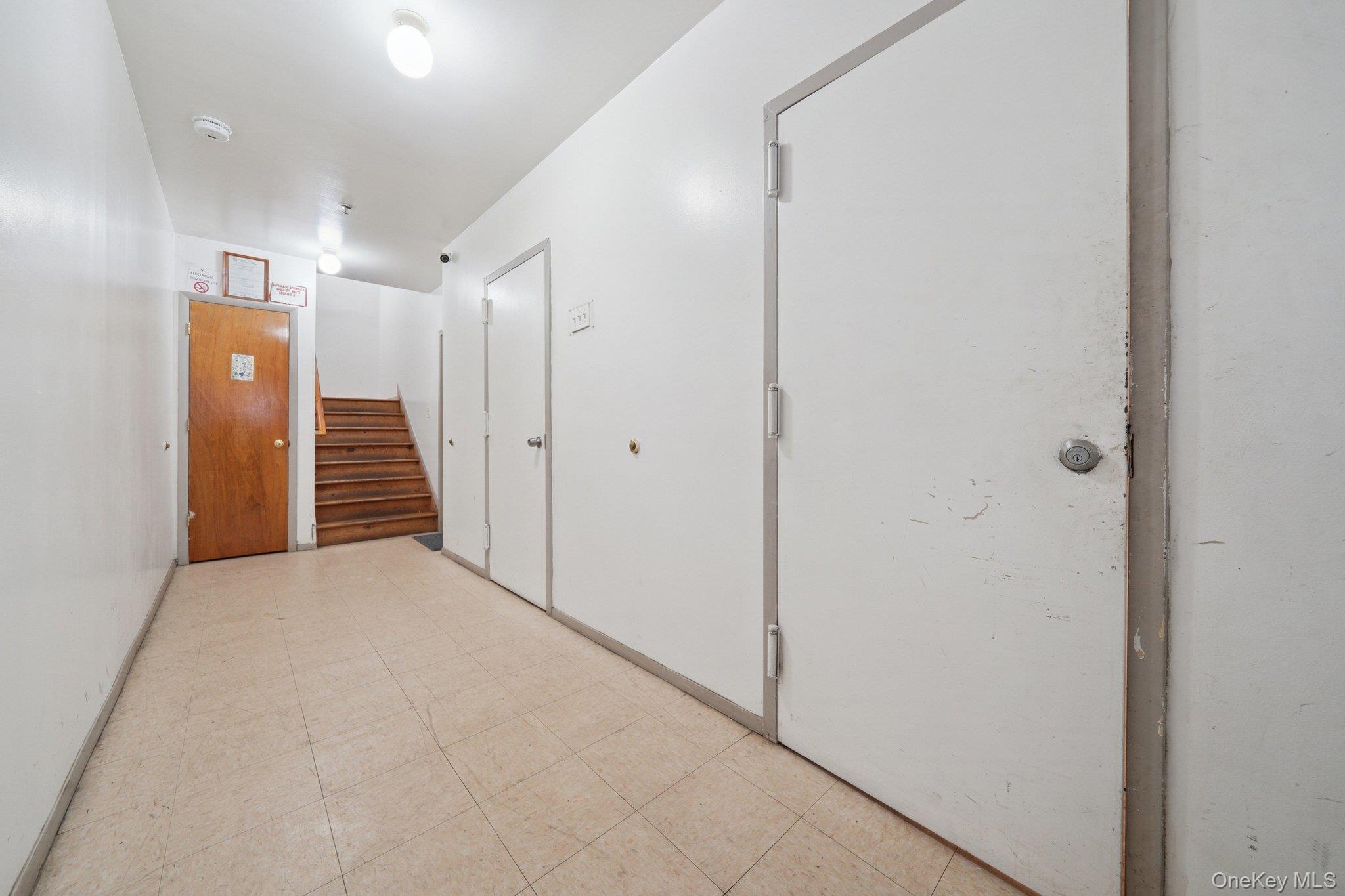 831 E 221st Street Property Photo 5