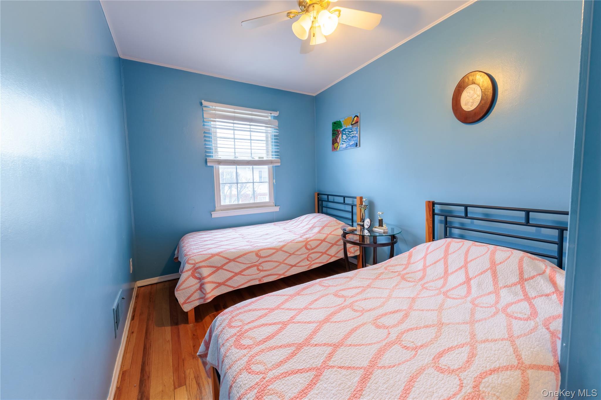 678 Front Street E Property Photo 16