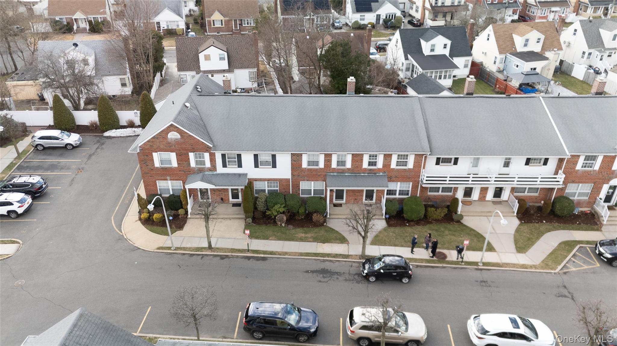 678 Front Street E Property Photo 20