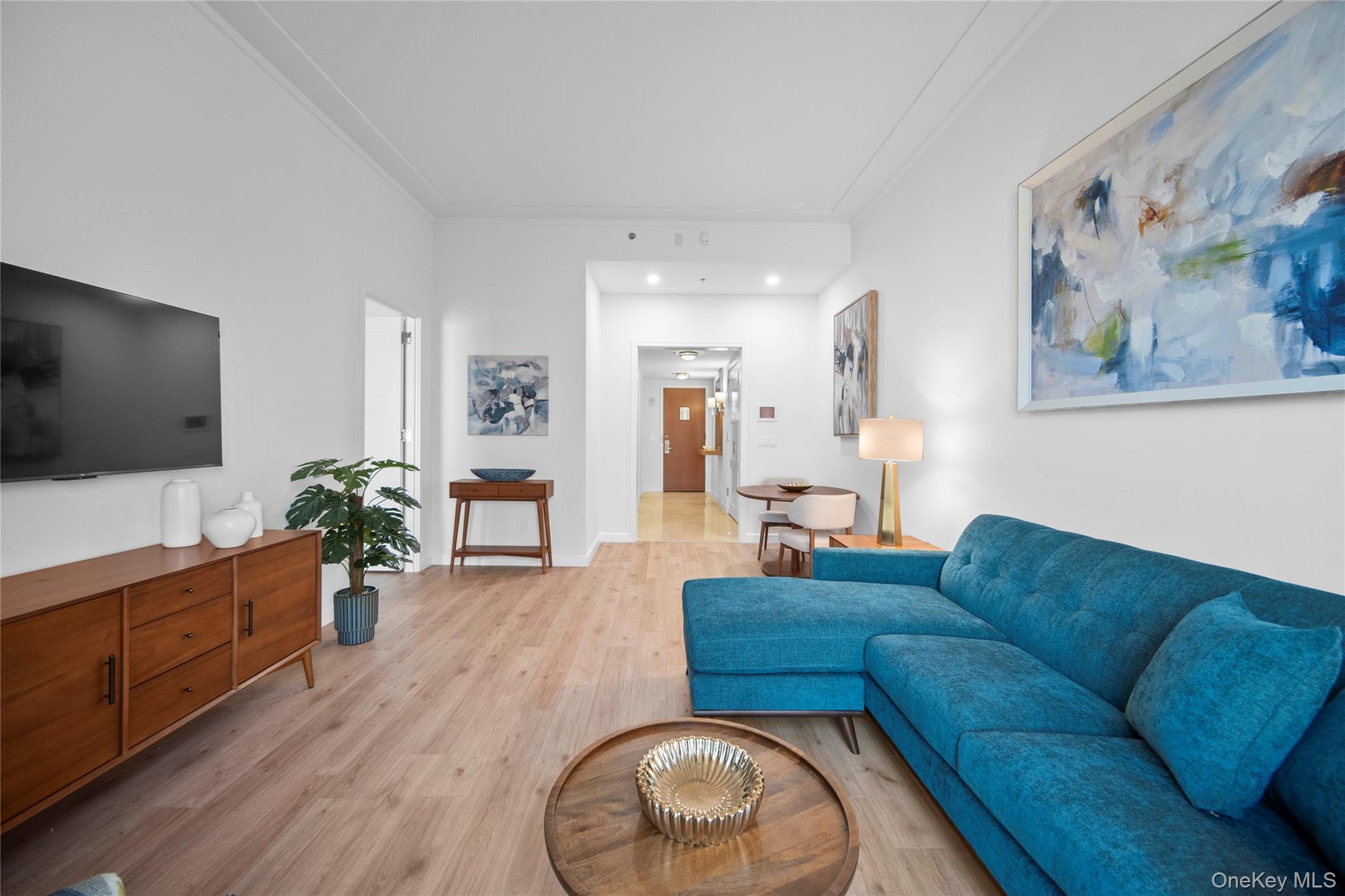 1 Renaissance Square 10c Property Photo 3