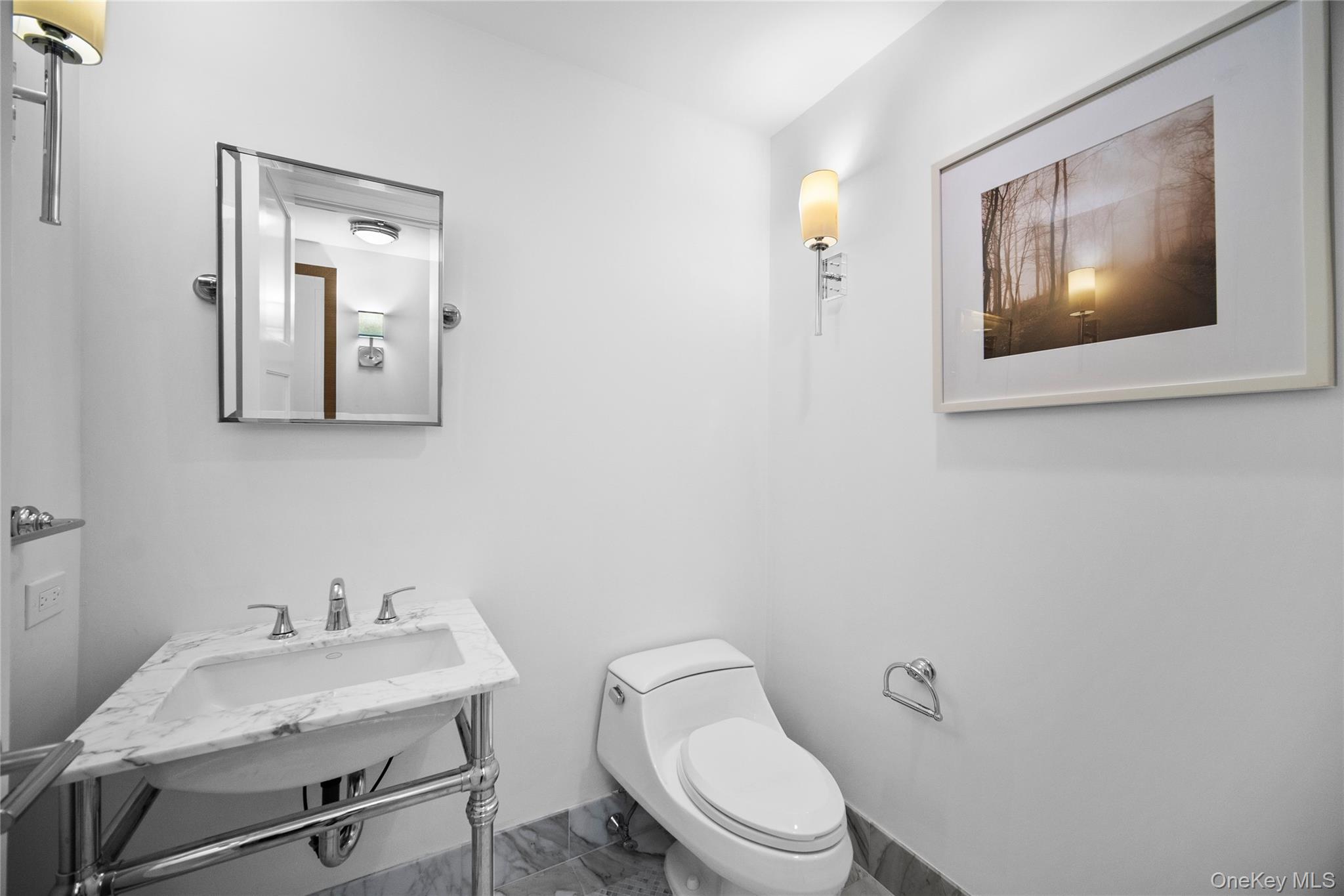 1 Renaissance Square 10c Property Photo 9