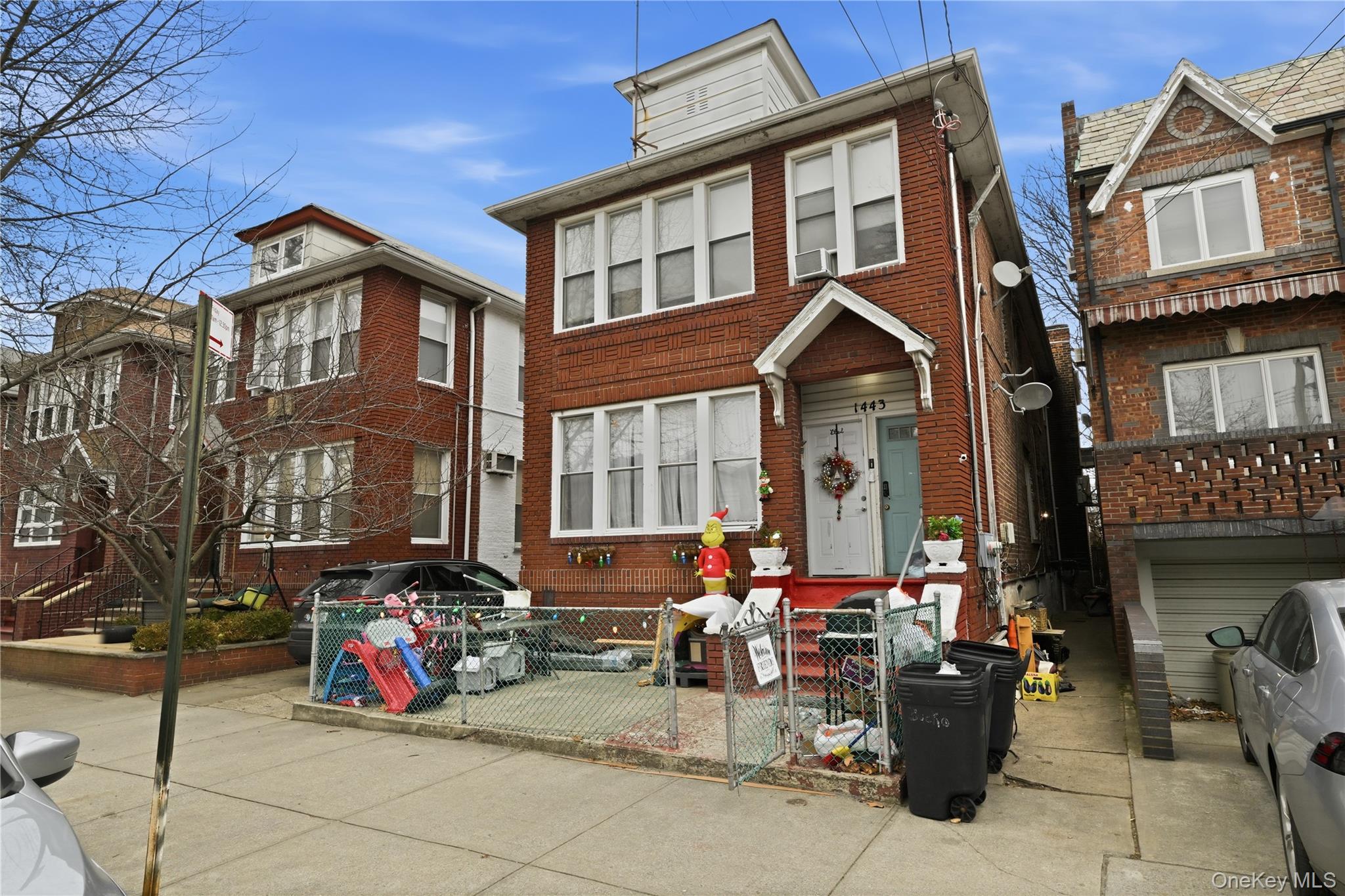 1443 E 35th Street Property Photo 4