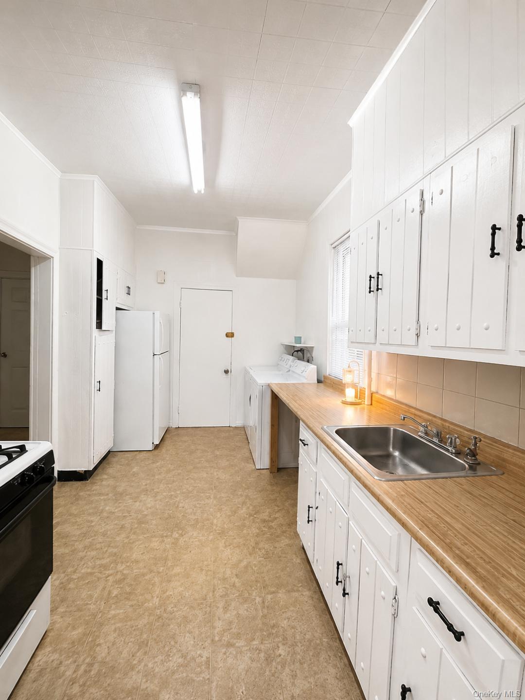 44-11 65th Street Property Photo 11