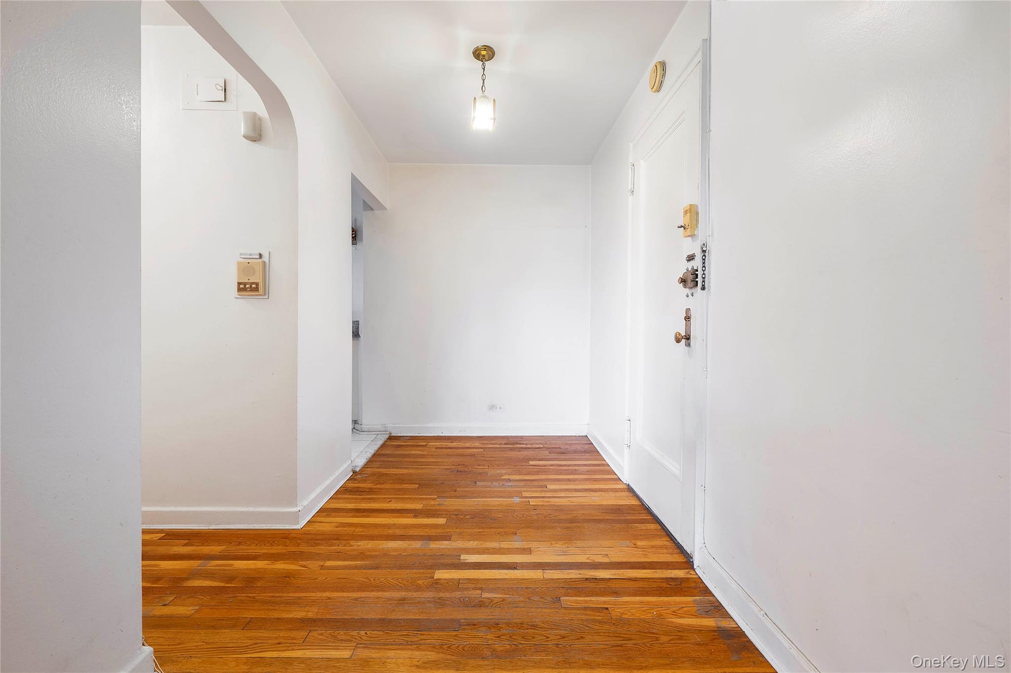 72-81 113th Street 6t Property Photo 6