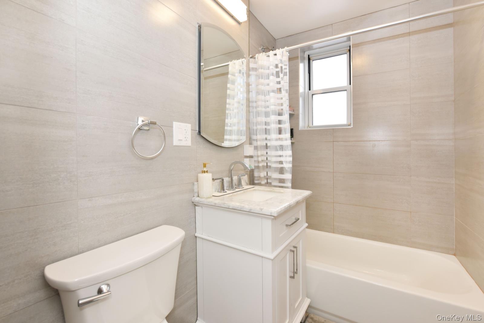 64-11 99 Street 418 Property Photo 10