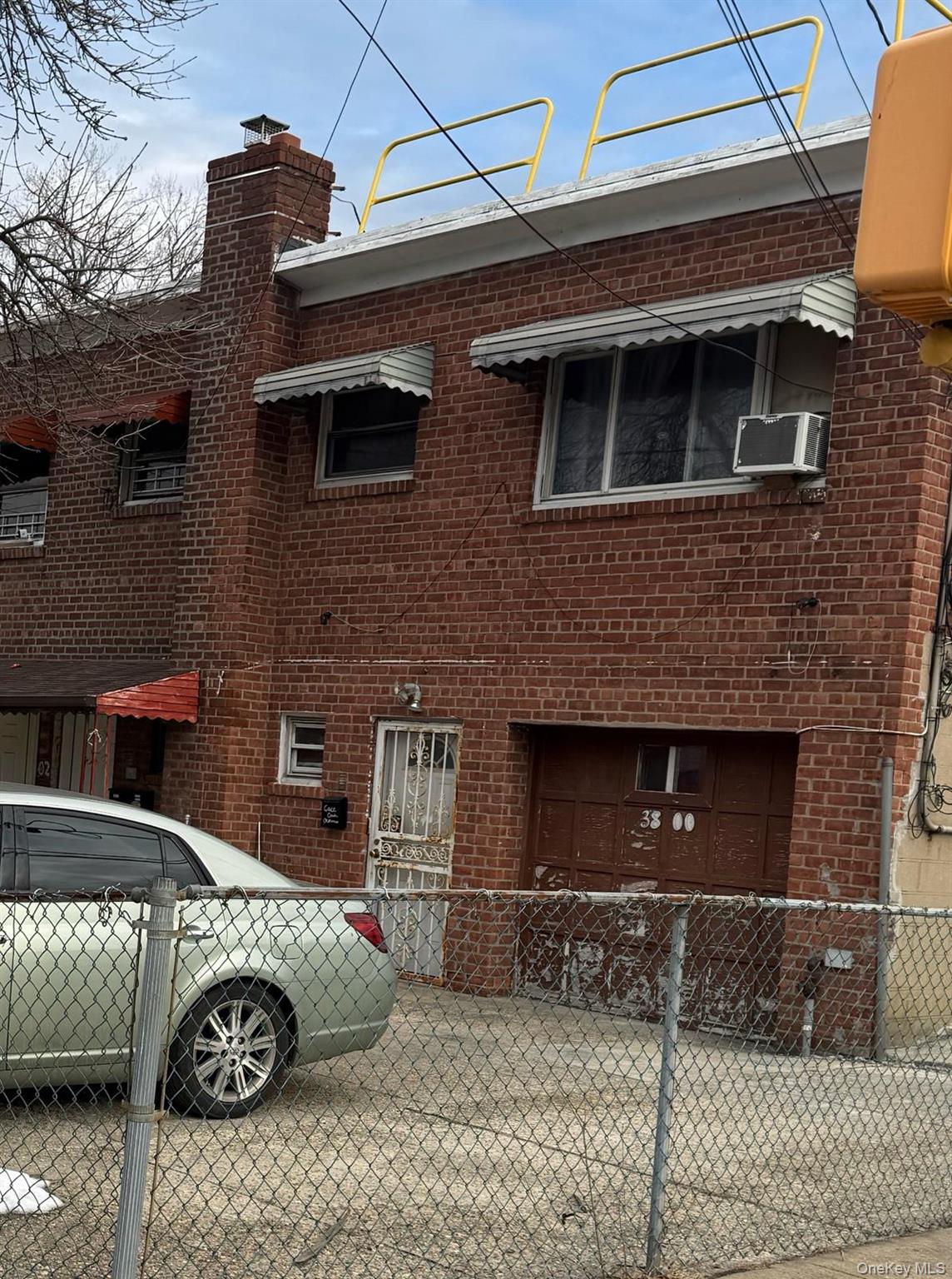 3800 Bronxwood Avenue Property Photo 1