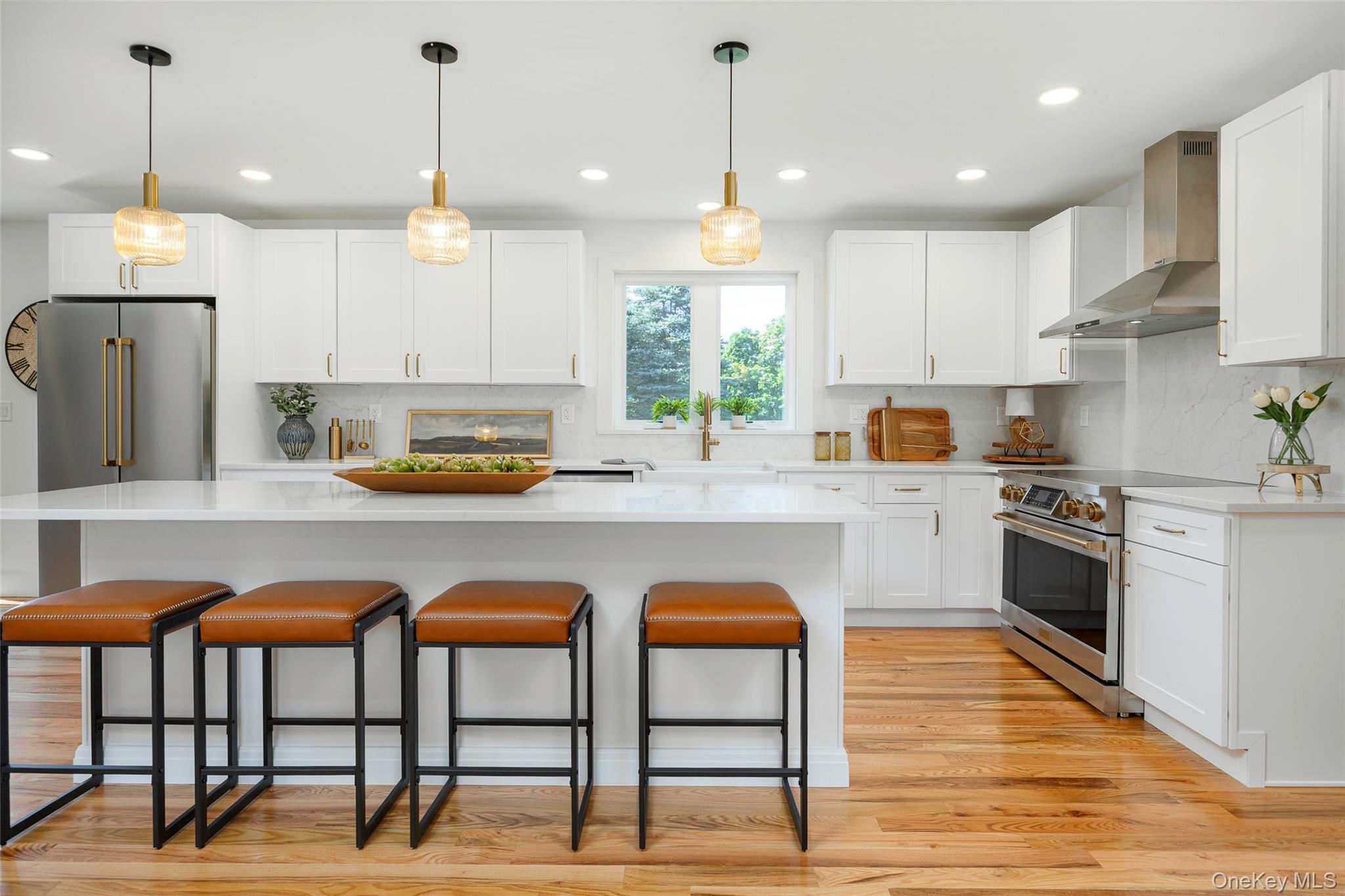 327 Hynes Road Property Photo 10
