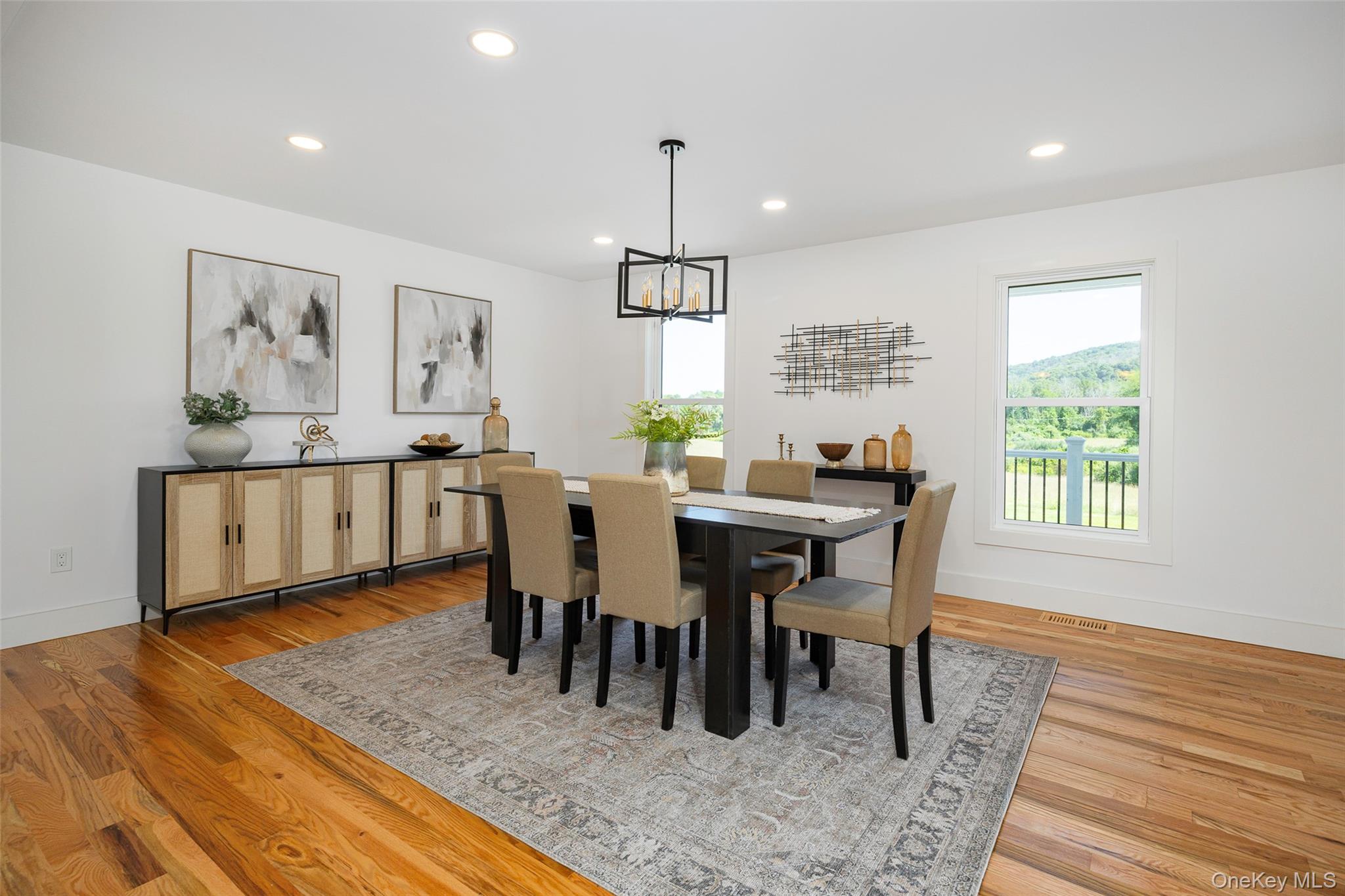 327 Hynes Road Property Photo 11