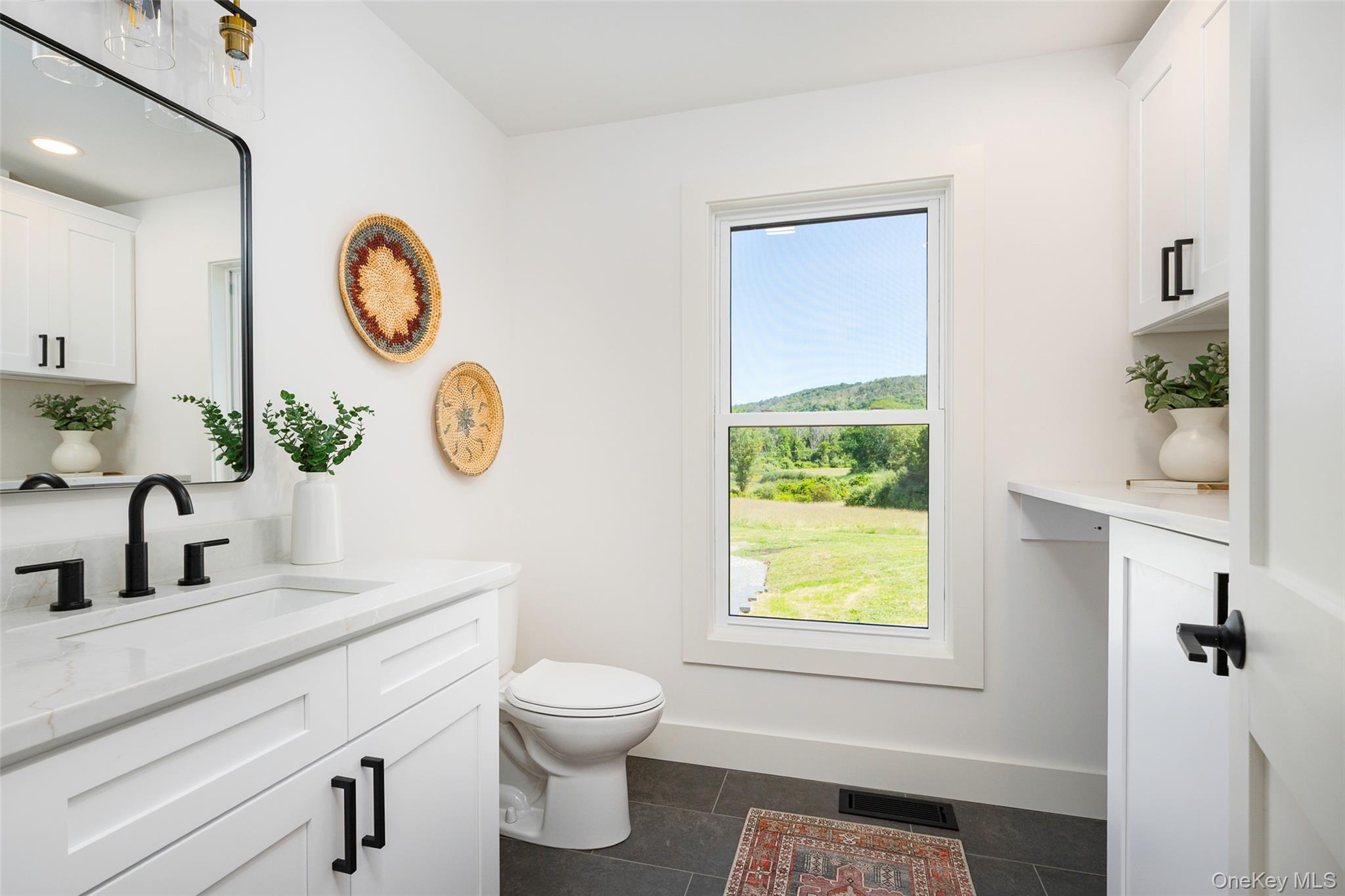 327 Hynes Road Property Photo 17