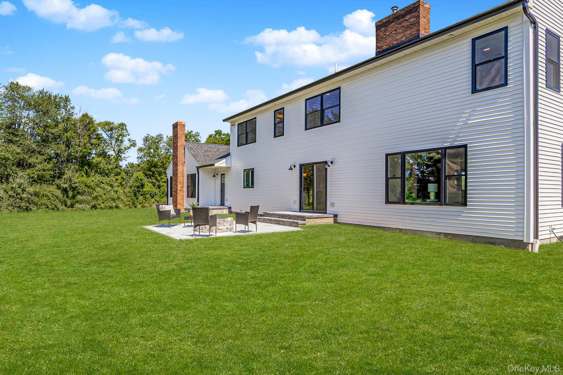 327 Hynes Road Property Photo 34