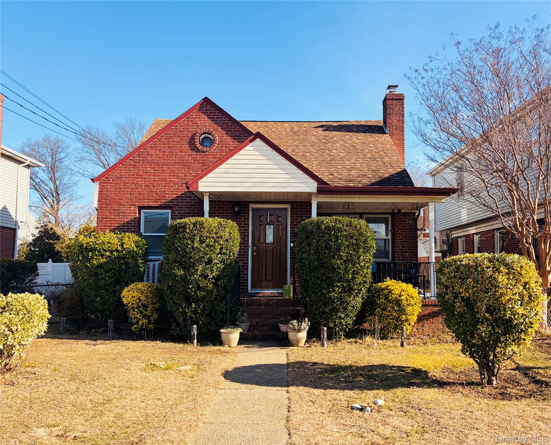 272 Jefferson Avenue Property Photo 2