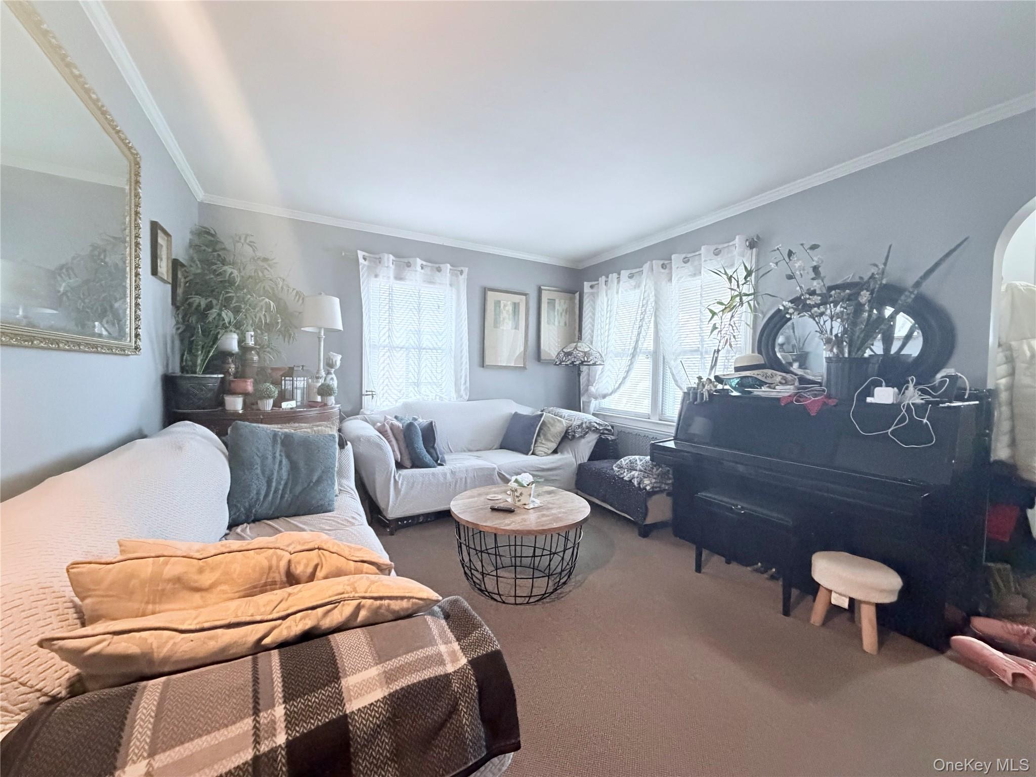 272 Jefferson Avenue Property Photo 3