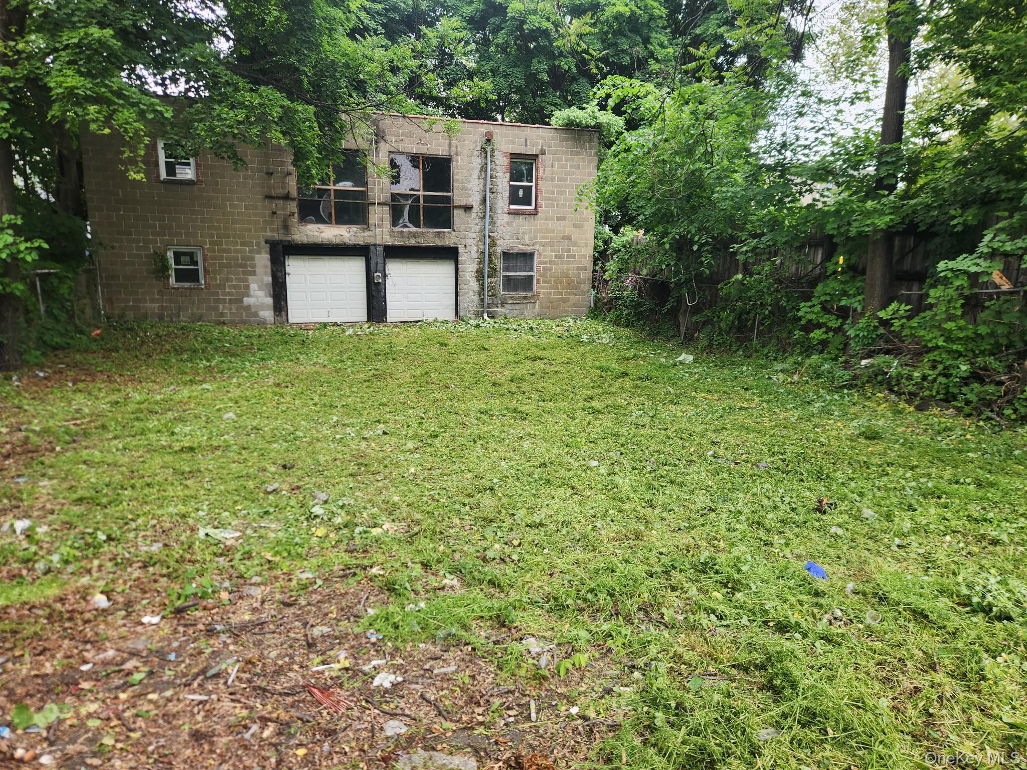 18 Hasbrouck Street Property Photo 2